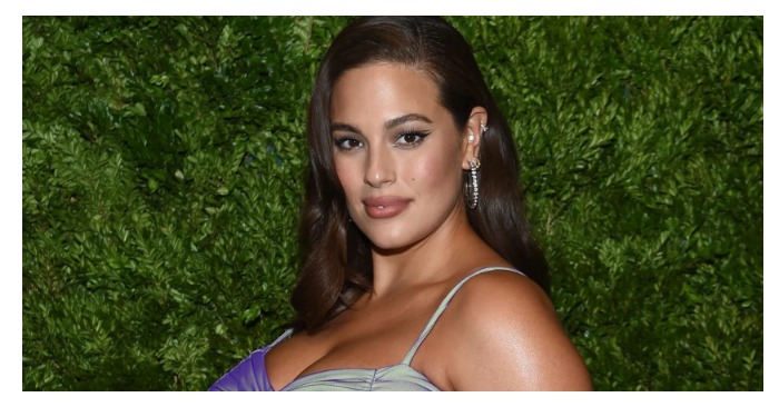 «She loves her curves!» Graham broke the beauty standards and started a new era in modeling