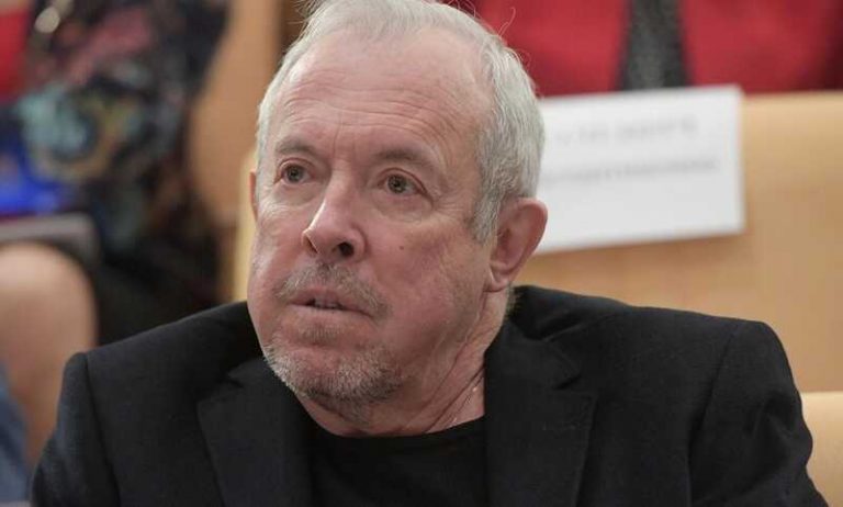 Не скучаю по своей родине. Даже отключил все свои комментарии и быстро вычеркивать людей из своей жизни.