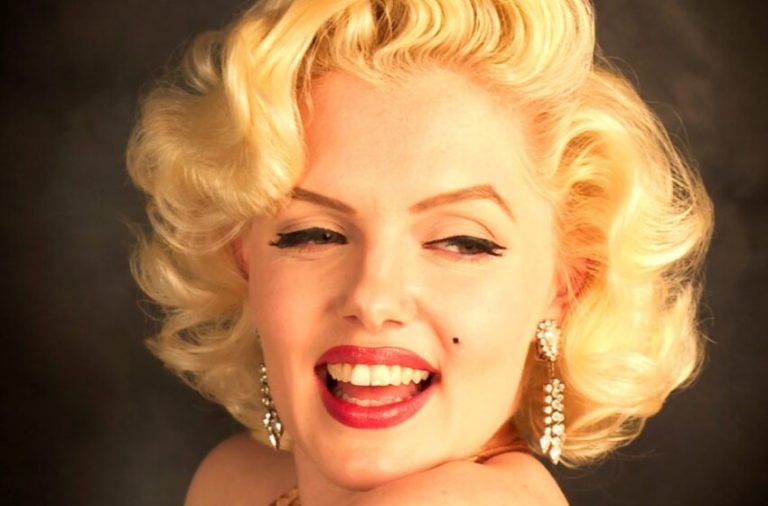 The Great Diva with a Gorgeous Figure: Seven Photos of Marilyn Monroe in Lingerie