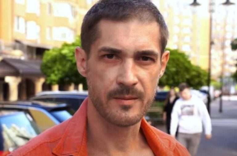 «Русские корни растворились»: Сергей Стрельников вычеркнул Россию из жизни и стыдится прошлого