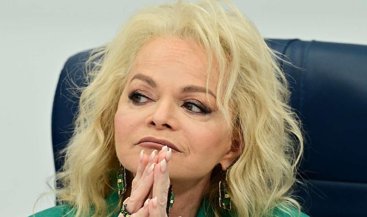 Лариса Долина