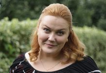 «Какая я вам старая дева?» Украинская актриса Самаева показала мужа-атлета и дочь-красавицу