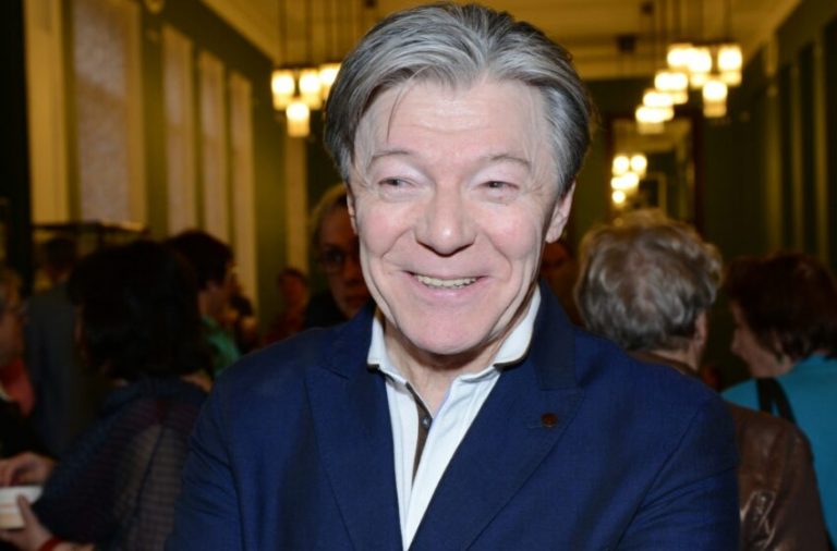 «Время не щадит, но красавец всё ещё при деле»: 87-летний Збруев появился на новых фото и снова покорил женщин