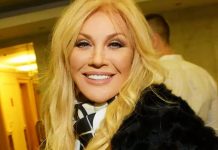 “Весеннее обострение?” Повалий в синем пальто прогулялась по Москве с блаженным видом святой