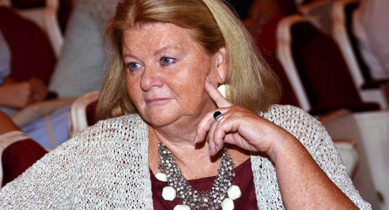 Никакой пластики и инъекций! 77-летняя Ирина Муравьева восхищает своим внешним видом