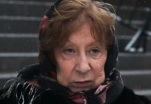 Через 3 года Ахеджаковой исполнится 90 лет, а она колесит по Европе, чтобы заработать себе на жизнь