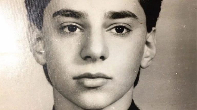 Цыганка предсказала ему славу, но не смогла предупредить о скором финале. Трагедия известного политика