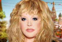 Галкин обнимает Орбакайте и Гарри, Никита Пресняков позирует рядом с отчимом, а Пугачева в объятиях младшей дочери