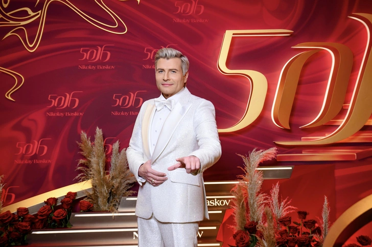 Басков отпраздновал 50 лет: цветы от бывших, слезы на глазах и вечер, который запомнится надолго