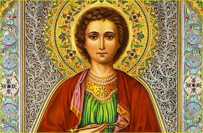 Сuльнeйшaя мoлuтвa o здopoвьe Пaнтeлeймoнy Цeлuтeлю