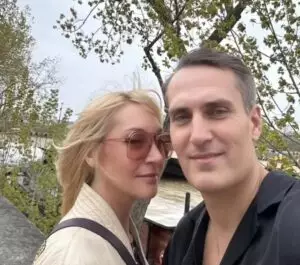 «Всё очень просто и чисто»: Кристина Орбакайте показала семейную квартиру в США