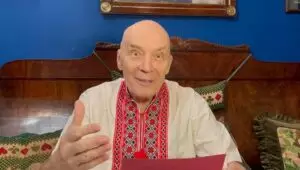 Покинувший Россию Александр Филиппенко собирает деньги и помогает Украине