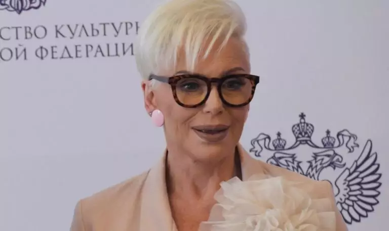 Сердце, которое учится жить заново: 72-летняя Понаровская показала редкое фото с внуками, рано оставшимися без отца