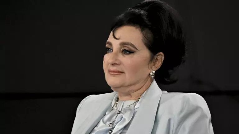 Внуки от жены младше сына на 20 лет: Винер призналась, что она плохая бабушка