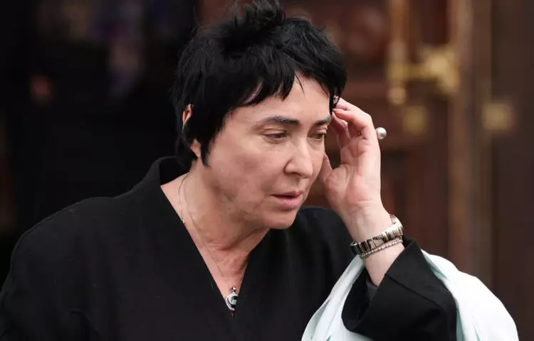 Концерт Лолиты прерывали на эвакуации — и певица в итоге не выдержала: «Как они за**али»